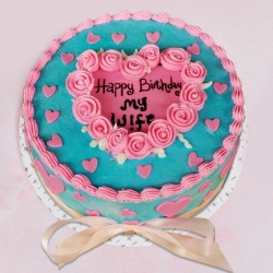 Beautiful flowery cake for wife birthday